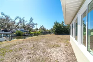 825 E 5th St, Englewood, FL 34223 - Photo 29