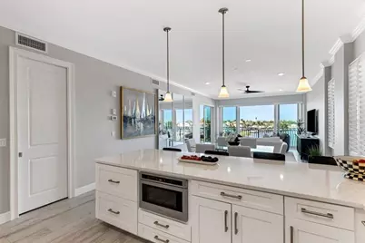 501 Tamiami Trail N #402, Venice, FL 34285 - Photo 9