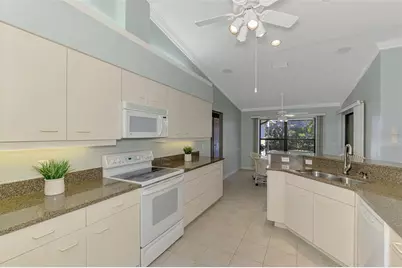 525 Waterwood Lane, Venice, FL 34293 - Photo 29