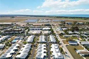 1015 Beach Manor Cir, Venice, FL 34285 - Photo 55