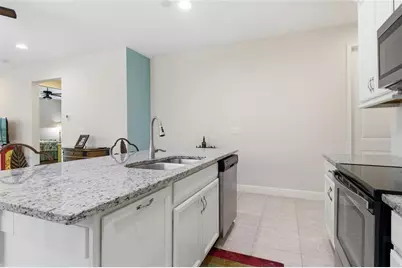 11940 Tapestry Lane, Venice, FL 34293 - Photo 9