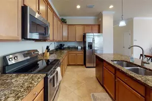 12659 Richezza Dr, Venice, FL 34293 - Photo 7