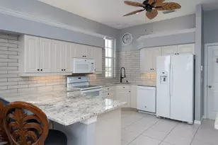 25 Windsor Dr, Englewood, FL 34223 - Photo 3