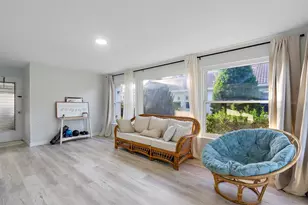 514 Harbor Dr S, Venice, FL 34285 - Photo 11