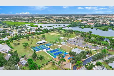 514 Harbor Drive S, Venice, FL 34285 - Photo 37