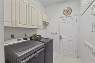 526 Catalina Isles Cir, Venice, FL 34292 - Photo 25