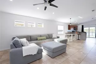 4835 San Ortebello Dr, Bradenton, FL 34208 - Photo 5