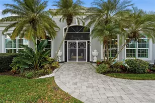 434 Tremingham Way, Venice, FL 34293 - Photo 3