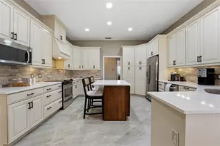 434 Tremingham Way, Venice, FL 34293 - Photo 23