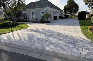 434 Tremingham Way, Venice, FL 34293 - Photo 3