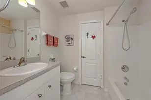 902 Casa Del Lago Way, Venice, FL 34292 - Photo 15