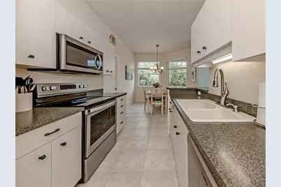 902 Casa Del Lago Way #902, Venice, FL 34292 - Photo 9