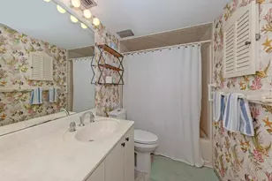 1555 Tarpon Center Dr, Venice, FL 34285 - Photo 19