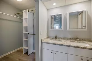 856 Chatham Dr, Venice, FL 34285 - Photo 17