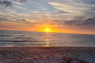 995 La Guna Dr, Venice, FL 34285 - Photo 15