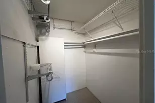 995 La Guna Dr, Venice, FL 34285 - Photo 9