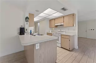 401 Nassau St S, Venice, FL 34285 - Photo 7