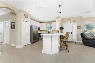 215 Fontanelle Cir, Venice, FL 34292 - Photo 13