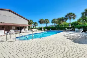 927 Capri Isles Blvd, Venice, FL 34292 - Photo 23