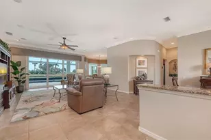 364 Swallow Cir, Venice, FL 34285 - Photo 3
