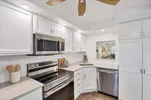 210 Santa Maria St, Venice, FL 34285 - Photo 13