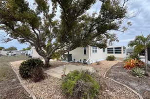 873 Baveno Dr, Venice, FL 34285 - Photo 5