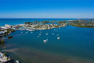 1041 Capri Isles Blvd, Venice, FL 34292 - Photo 53