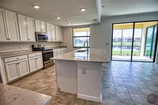 12355 Ghiberti Cir, Venice, FL 34293 - Photo 11