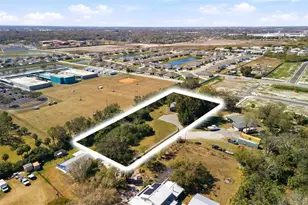 2512 16th Ave Dr E, Bradenton, FL 34208 - Photo 3