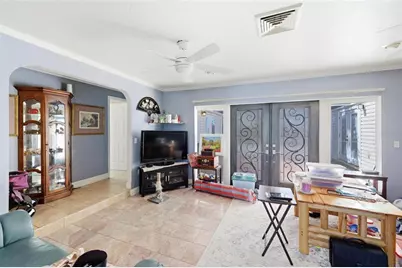 2512 16th Avenue Drive E, Bradenton, FL 34208 - Photo 9