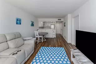 618 Bird Bay Dr S, Venice, FL 34285 - Photo 15