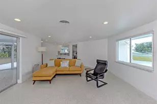 107 Sorrento Dr, Osprey, FL 34229 - Photo 5