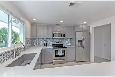 107 Sorrento Drive, Osprey, FL 34229 - Photo 9