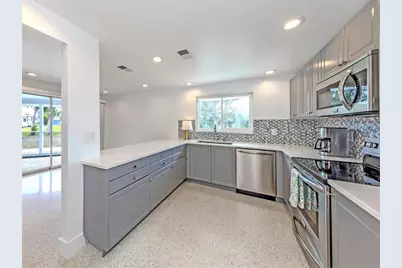 107 Sorrento Drive, Osprey, FL 34229 - Photo 11