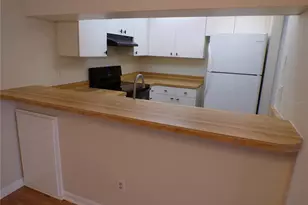 634 Bird Bay Dr E, Venice, FL 34285 - Photo 5