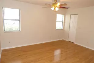 634 Bird Bay Dr E, Venice, FL 34285 - Photo 11