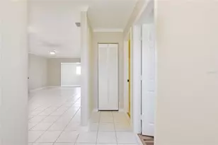 397 Circlewood Dr, Venice, FL 34293 - Photo 7