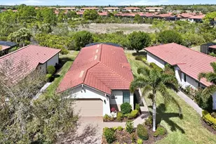 10533 Crooked Crk Dr, Venice, FL 34293 - Photo 3