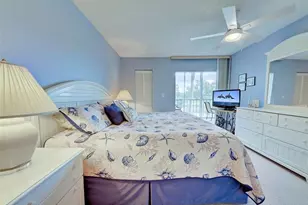 408 Cerromar Cir S, Venice, FL 34293 - Photo 29