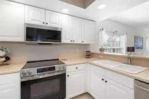 410 Laurel Lake Dr, Venice, FL 34292 - Photo 15