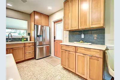 220 Glen Oak Road, Venice, FL 34293 - Photo 9