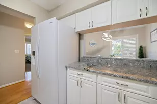 772 Bird Bay Dr N, Venice, FL 34285 - Photo 11