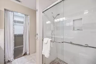772 Bird Bay Dr N, Venice, FL 34285 - Photo 29