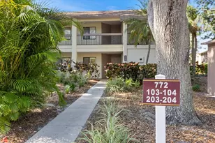 772 Bird Bay Dr N, Venice, FL 34285 - Photo 1