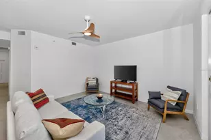 12520 Galapagos Ct, Venice, FL 34293 - Photo 9