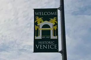 1354 Roosevelt Dr, Venice, FL 34293 - Photo 41