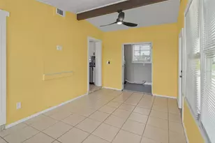 21227 Gladis Ave, Port Charlotte, FL 33952 - Photo 19