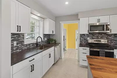 21227 Gladis Avenue, Port Charlotte, FL 33952 - Photo 13