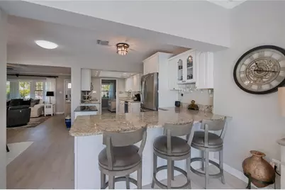 809 Nokomis Avenue S, Venice, FL 34285 - Photo 17