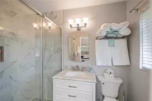 809 Nokomis Ave S, Venice, FL 34285 - Photo 33